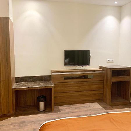 琥珀酒店 Rudrapur 外观 照片