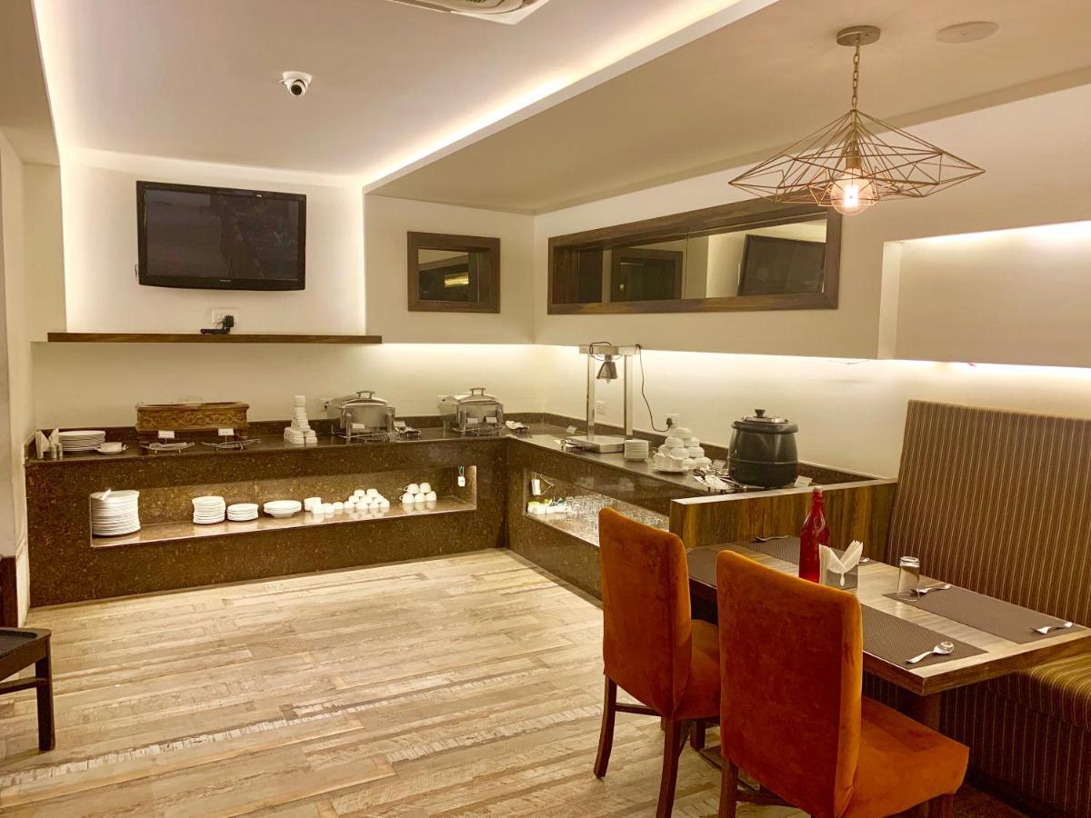 琥珀酒店 Rudrapur 外观 照片